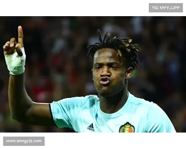 巴舒亚伊的语言背景揭秘 他为何能说多种语言与成长经历有关